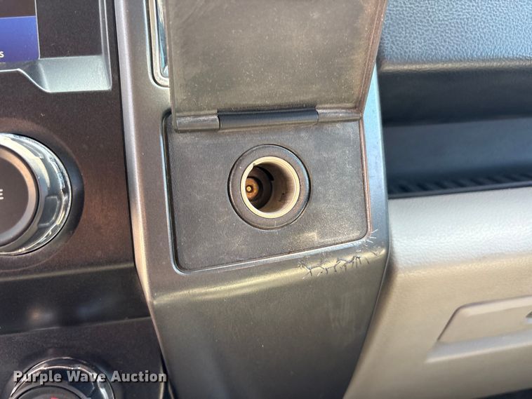 image for item FC2517 2020 Ford F150 Crew Cab pickup truck
