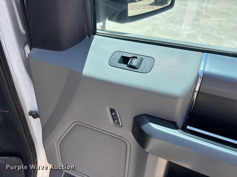 image for item FC2517 2020 Ford F150 Crew Cab pickup truck