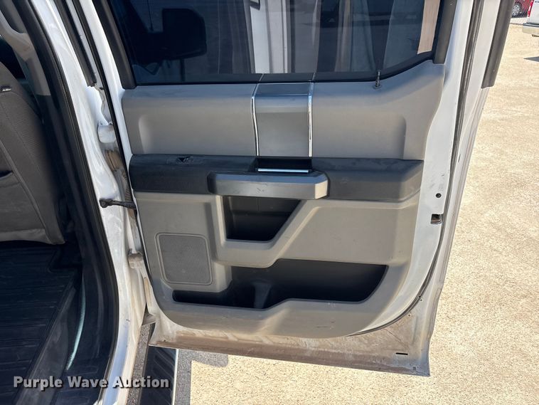 image for item FC2517 2020 Ford F150 Crew Cab pickup truck