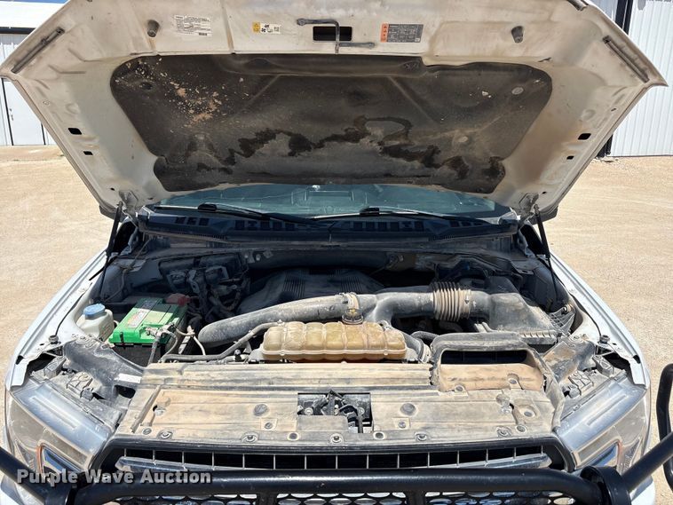 image for item FC2517 2020 Ford F150 Crew Cab pickup truck
