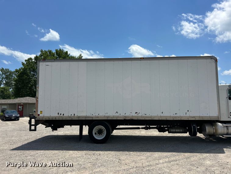 image for item FC2850 2014 Kenworth T370 box truck