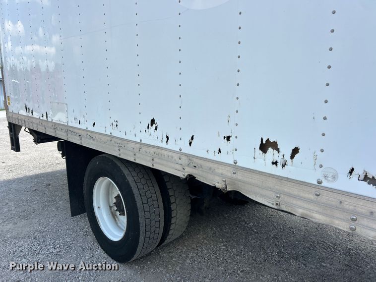 image for item FC2850 2014 Kenworth T370 box truck