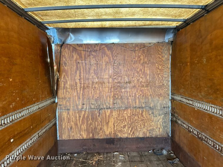 image for item FC2850 2014 Kenworth T370 box truck
