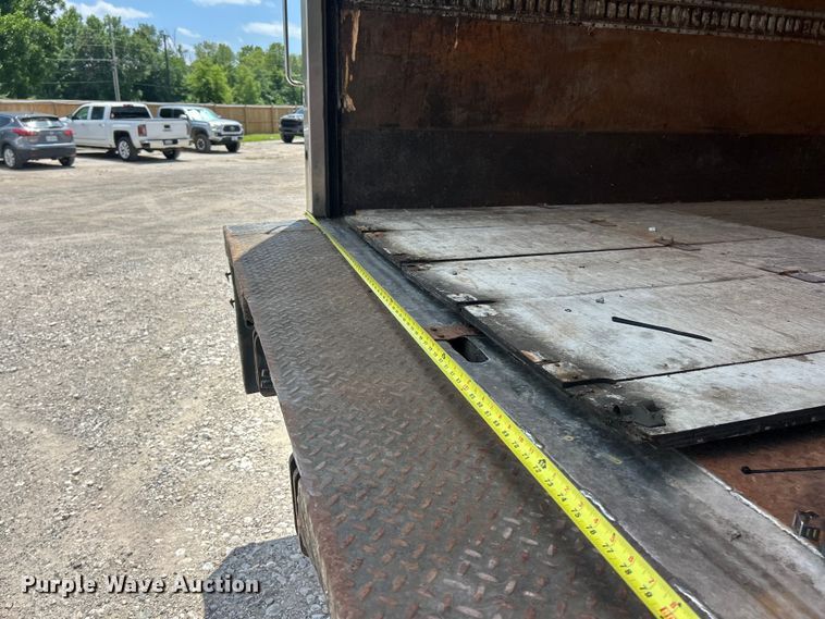 image for item FC2850 2014 Kenworth T370 box truck