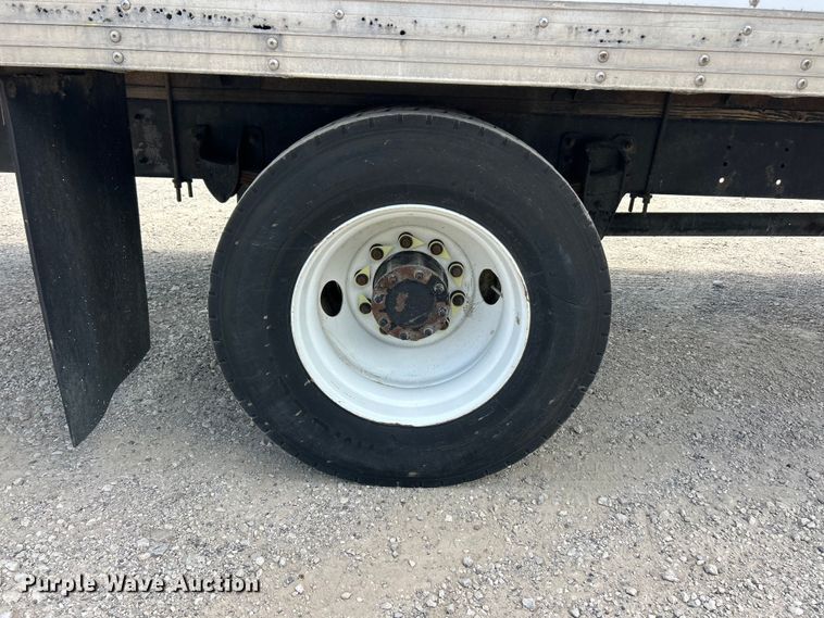 image for item FC2850 2014 Kenworth T370 box truck