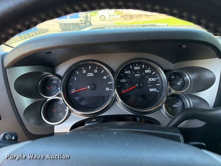 image for item FC3247 2011 GMC Sierra 2500HD Ext. Cab pickup truck