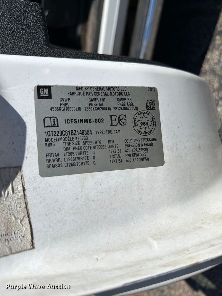 image for item FC3247 2011 GMC Sierra 2500HD Ext. Cab pickup truck