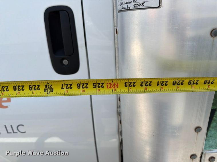 image for item FC3248 2016 Chevrolet Express delivery van