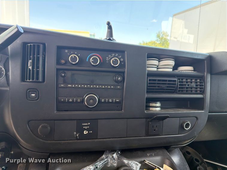 image for item FC3248 2016 Chevrolet Express delivery van