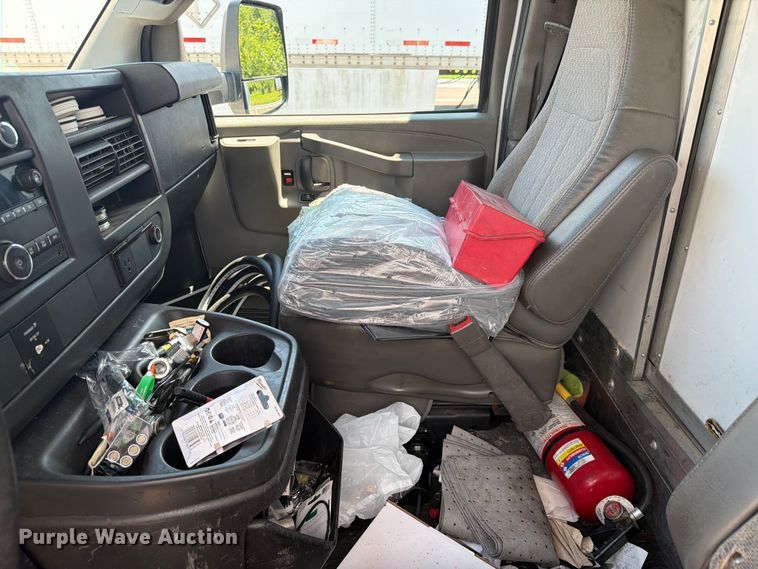 image for item FC3248 2016 Chevrolet Express delivery van