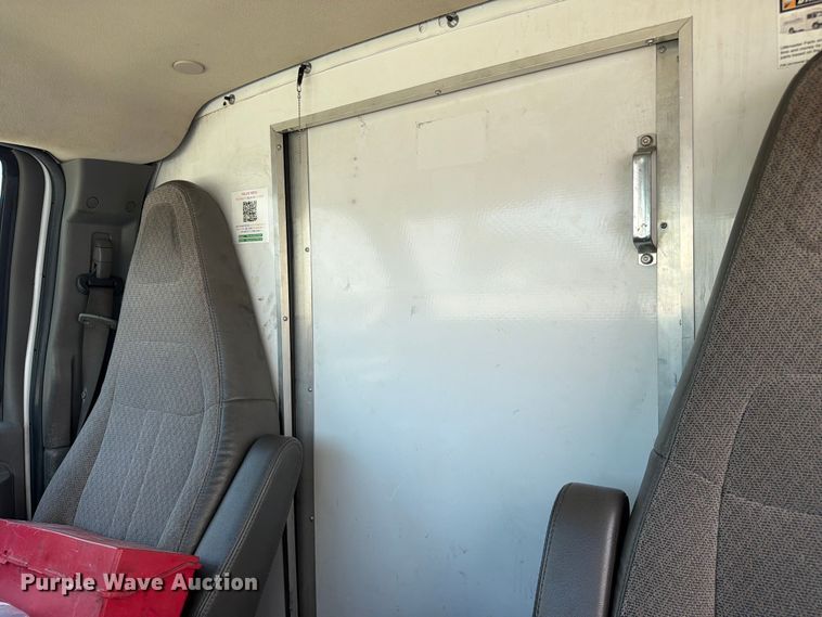 image for item FC3248 2016 Chevrolet Express delivery van