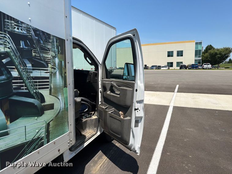 image for item FC3248 2016 Chevrolet Express delivery van
