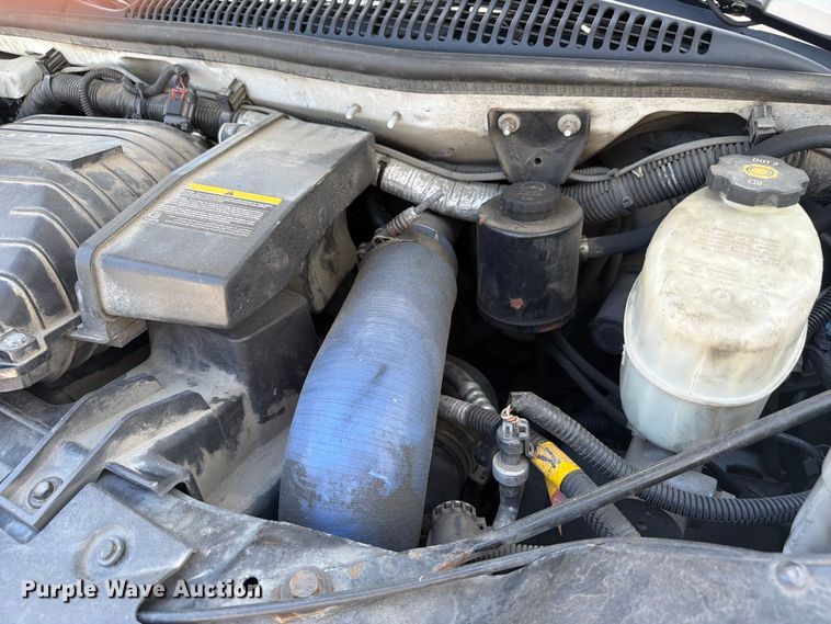 image for item FC3248 2016 Chevrolet Express delivery van