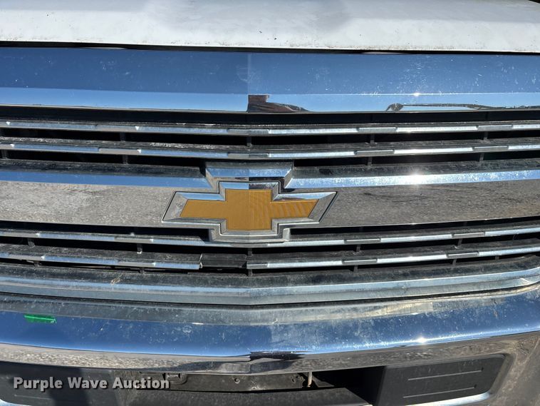 image for item FG0519 2018 Chevrolet Silverado 3500HD Crew Cab pickup truck