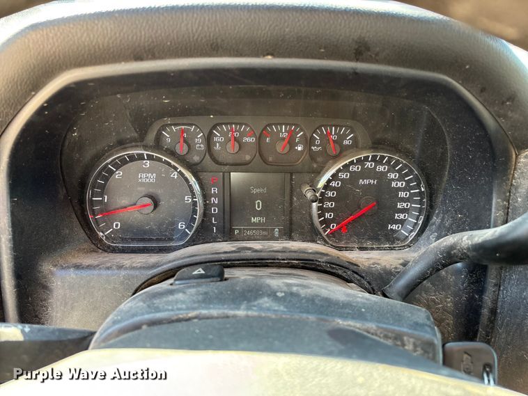 image for item FG0519 2018 Chevrolet Silverado 3500HD Crew Cab pickup truck