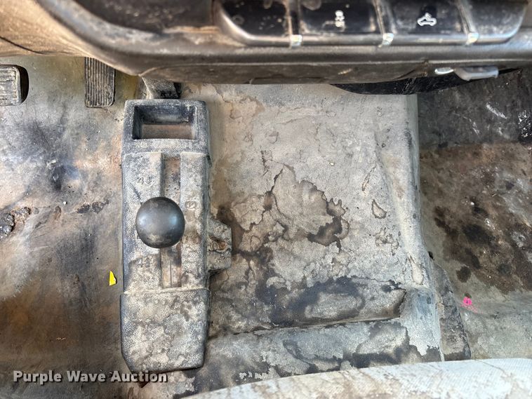 image for item FG0519 2018 Chevrolet Silverado 3500HD Crew Cab pickup truck
