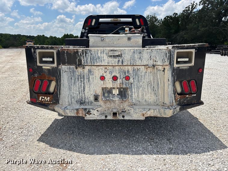 image for item FG0528 2016 Ford F350 Super Duty Crew Cab flatbed pickup truck