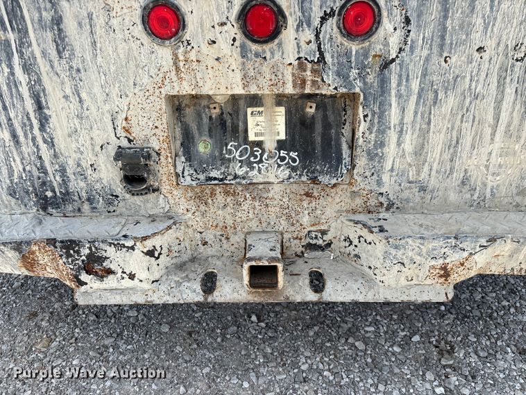 image for item FG0528 2016 Ford F350 Super Duty Crew Cab flatbed pickup truck