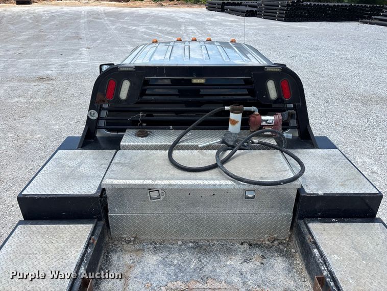 image for item FG0528 2016 Ford F350 Super Duty Crew Cab flatbed pickup truck