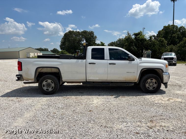 image for item FG0530 2015 GMC Sierra 2500HD Crew Cab pickup truck