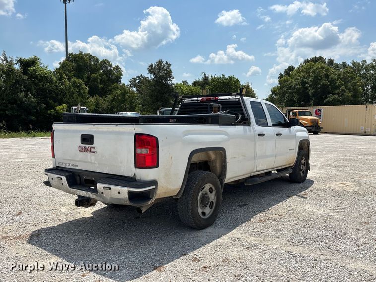 image for item FG0530 2015 GMC Sierra 2500HD Crew Cab pickup truck