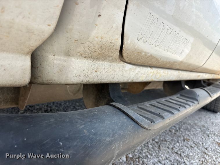 image for item FG0530 2015 GMC Sierra 2500HD Crew Cab pickup truck