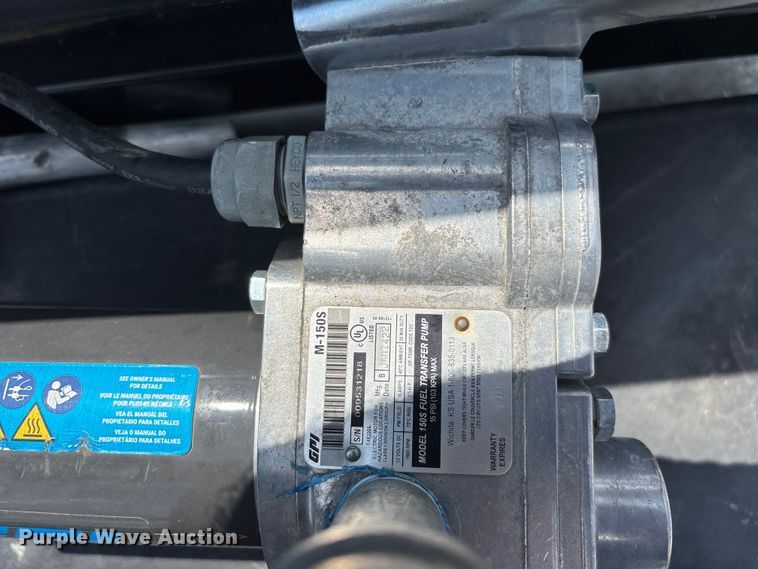 image for item FG0530 2015 GMC Sierra 2500HD Crew Cab pickup truck