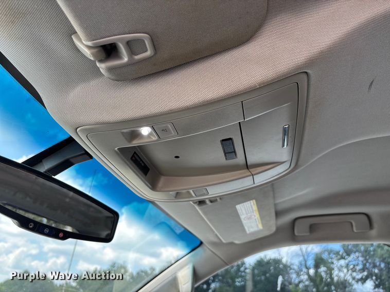 image for item FG0530 2015 GMC Sierra 2500HD Crew Cab pickup truck