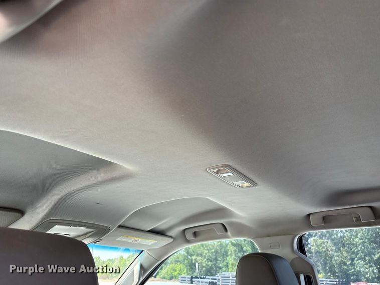 image for item FG0530 2015 GMC Sierra 2500HD Crew Cab pickup truck