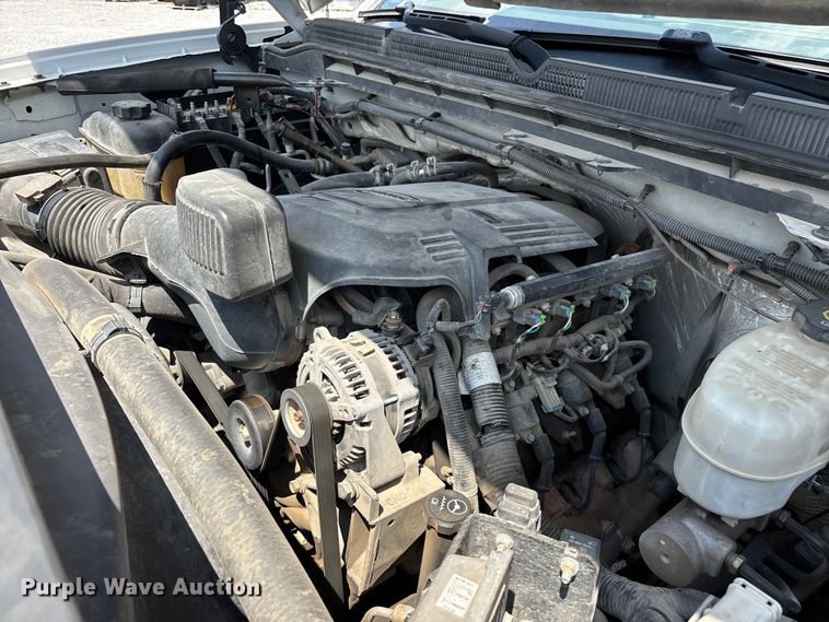 image for item FG0530 2015 GMC Sierra 2500HD Crew Cab pickup truck