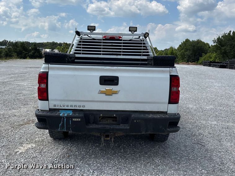 image for item FG0531 2015 Chevrolet Silverado 1500 Crew Cab pickup truck