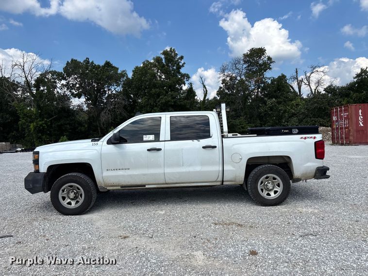 image for item FG0531 2015 Chevrolet Silverado 1500 Crew Cab pickup truck