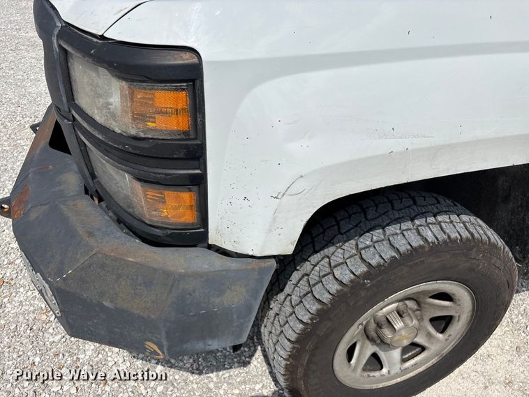 image for item FG0531 2015 Chevrolet Silverado 1500 Crew Cab pickup truck