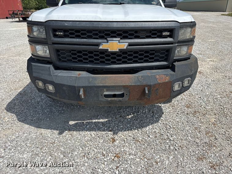 image for item FG0531 2015 Chevrolet Silverado 1500 Crew Cab pickup truck