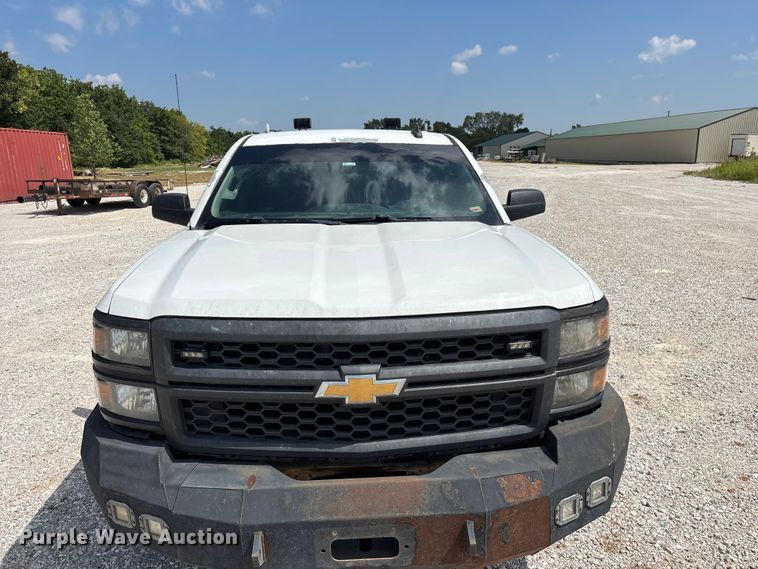 image for item FG0531 2015 Chevrolet Silverado 1500 Crew Cab pickup truck