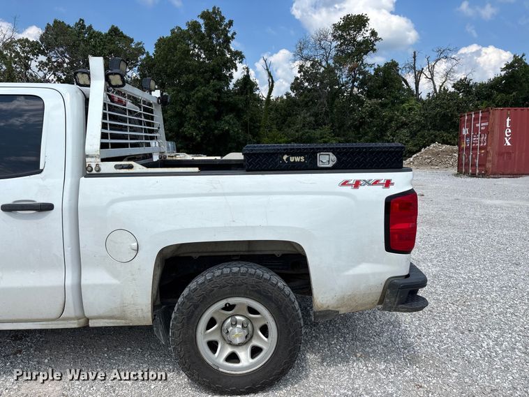 image for item FG0531 2015 Chevrolet Silverado 1500 Crew Cab pickup truck