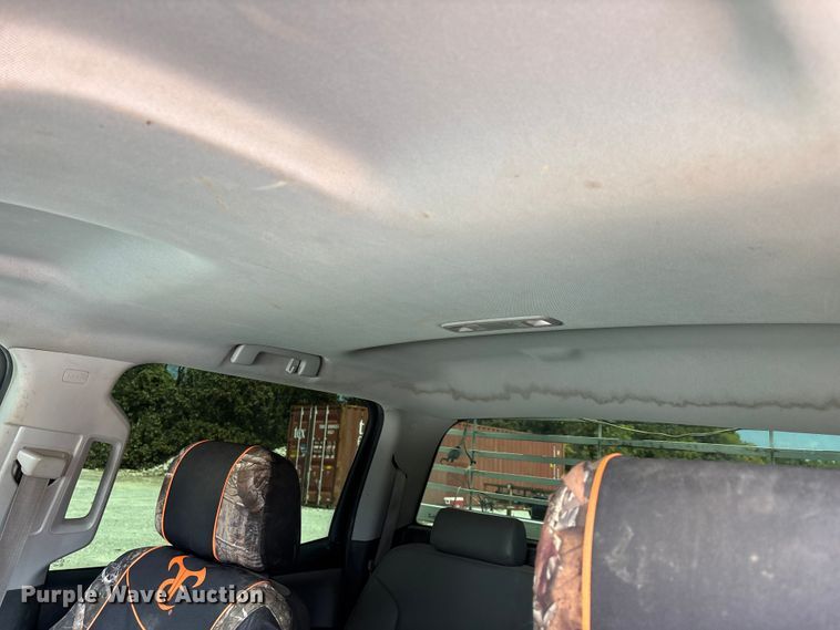 image for item FG0531 2015 Chevrolet Silverado 1500 Crew Cab pickup truck