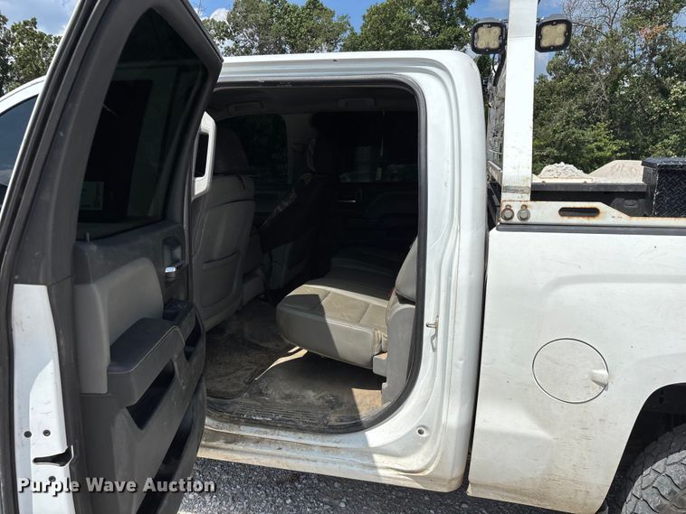 image for item FG0531 2015 Chevrolet Silverado 1500 Crew Cab pickup truck