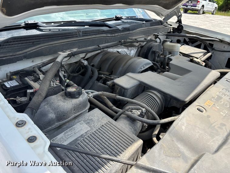 image for item FG0531 2015 Chevrolet Silverado 1500 Crew Cab pickup truck
