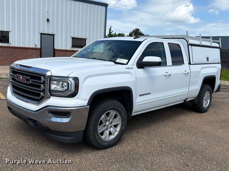image for item FH6184 2017 GMC  Sierra 1500 SLE Ext. Cab pickup truck