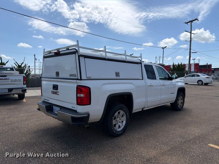 image for item FH6184 2017 GMC  Sierra 1500 SLE Ext. Cab pickup truck