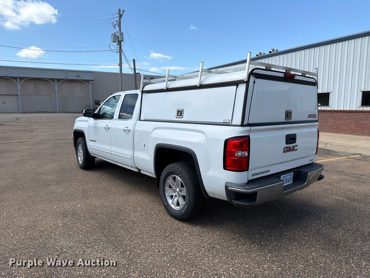 image for item FH6184 2017 GMC  Sierra 1500 SLE Ext. Cab pickup truck