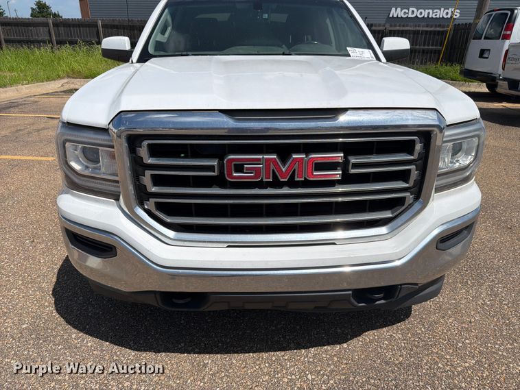 image for item FH6184 2017 GMC  Sierra 1500 SLE Ext. Cab pickup truck
