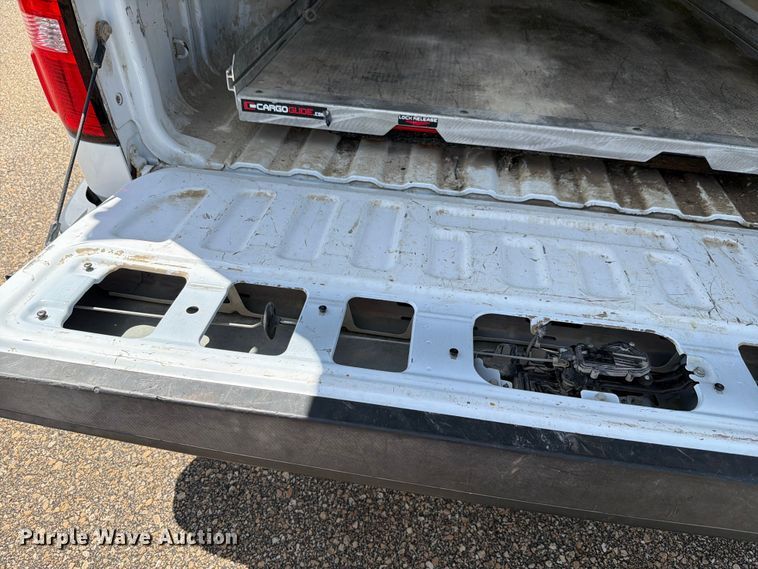 image for item FH6184 2017 GMC  Sierra 1500 SLE Ext. Cab pickup truck