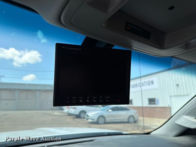 image for item FH6184 2017 GMC  Sierra 1500 SLE Ext. Cab pickup truck