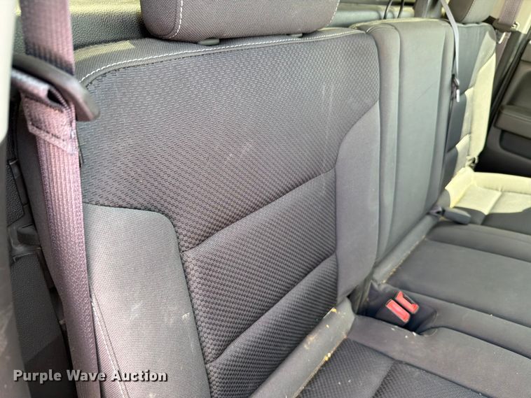 image for item FH6184 2017 GMC  Sierra 1500 SLE Ext. Cab pickup truck