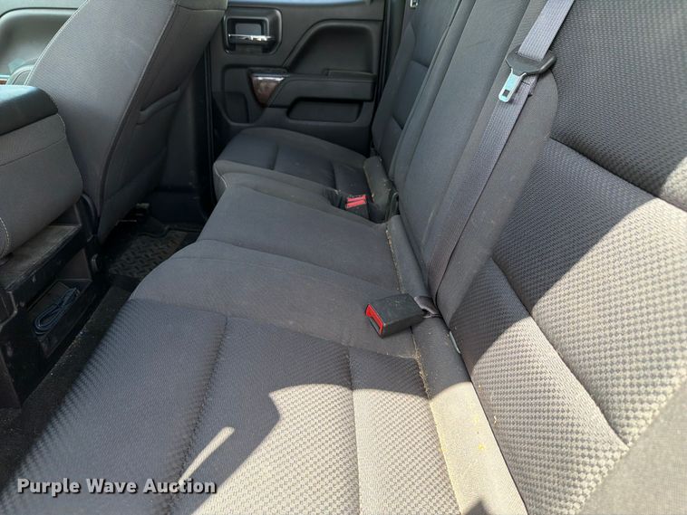 image for item FH6184 2017 GMC  Sierra 1500 SLE Ext. Cab pickup truck