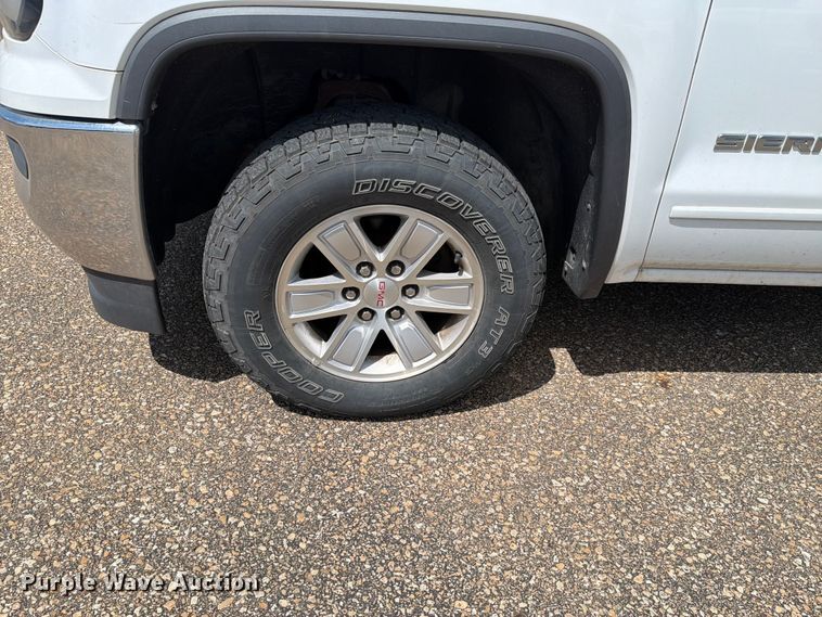 image for item FH6184 2017 GMC  Sierra 1500 SLE Ext. Cab pickup truck