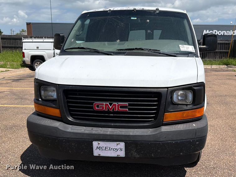 image for item FH6251 2017 GMC Savana G2500 van