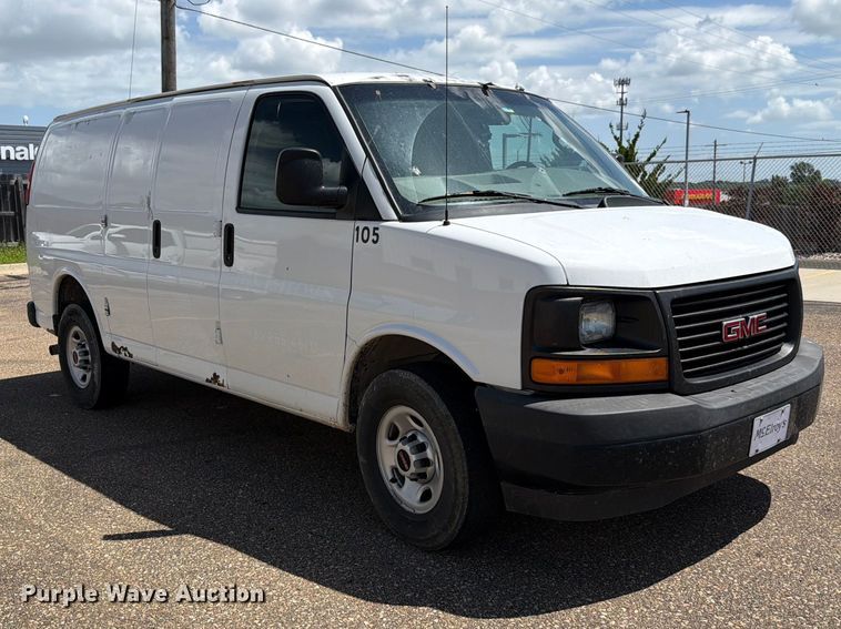 image for item FH6251 2017 GMC Savana G2500 van